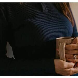 The simple folk rib top